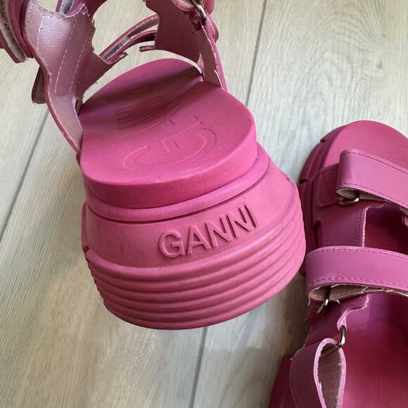 Ganni Sport Shocking Pink lug sole recycled rubber velcro sandals EU 38 - Picture 5 of 7
